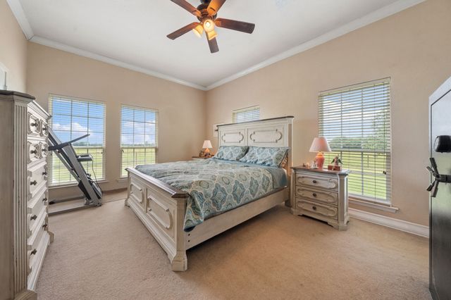 404 Fm 1566 W, Wolfe City, TX 75496