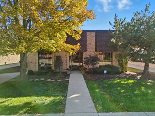 1425 Louis Avenue, Elk Grove Village, IL 60007