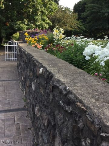 4522 7th Street SW, Canton, OH 44710