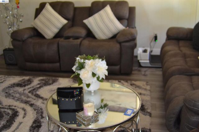 1358 MANUEL DRIVE, Hayward, CA 94544