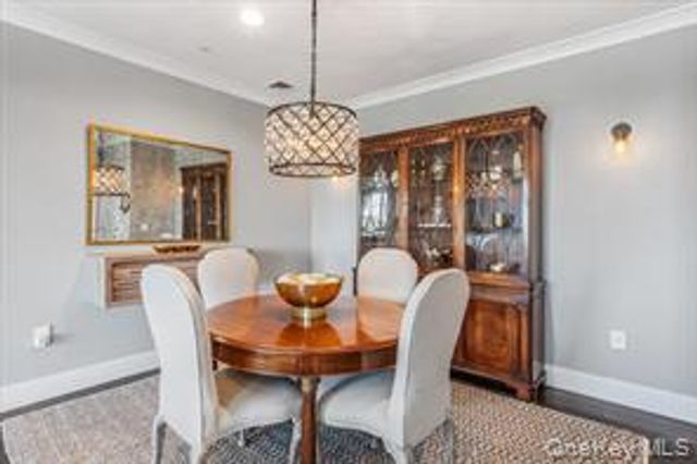 225 Marina Pointe Drive 225, East Rockaway, NY 11518