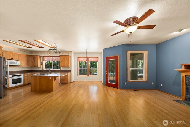 5201 Blacktail Court W, Olympia, WA 98516