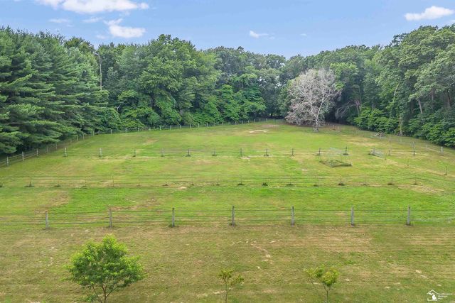 2600 Meanwell Road, Petersburg, MI 49270