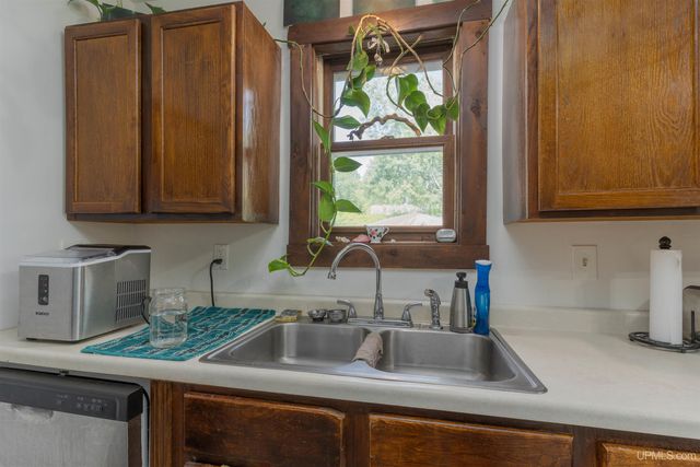 60 Allen Street, Iron River, MI 49935