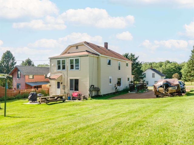 60 Allen Street, Iron River, MI 49935
