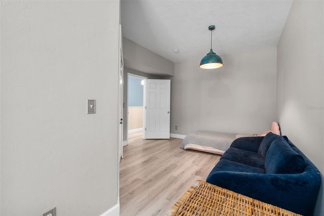 4942 NW 1ST PLACE, Gainesville, FL 32607