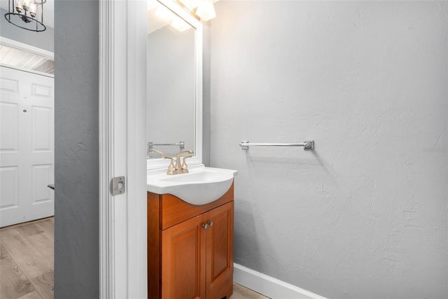 4942 NW 1ST PLACE, Gainesville, FL 32607