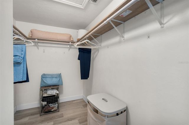 4942 NW 1ST PLACE, Gainesville, FL 32607