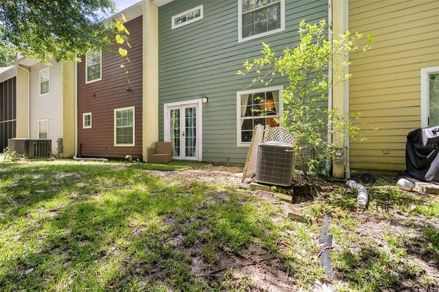 4942 NW 1ST PLACE, Gainesville, FL 32607