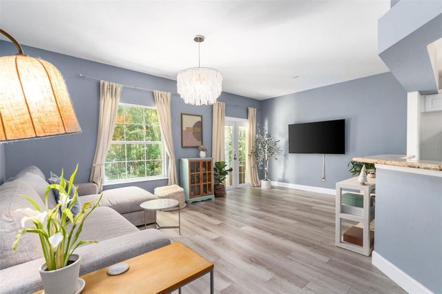 4942 NW 1ST PLACE, Gainesville, FL 32607