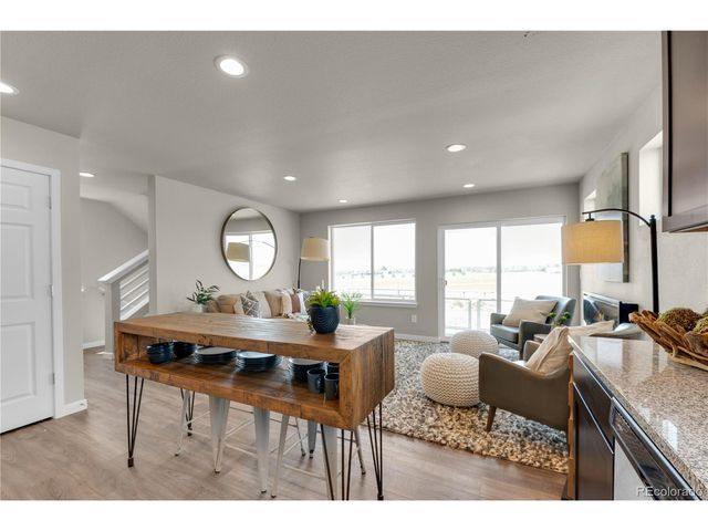 46534 Avery Ln, Bennett, CO 80102