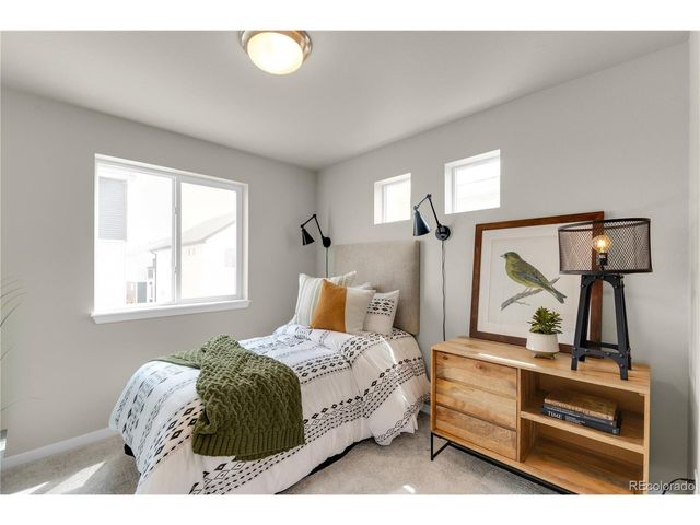 46534 Avery Ln, Bennett, CO 80102