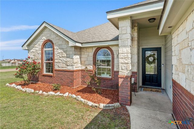 2001 Sun Circle, Rogers, TX 76569