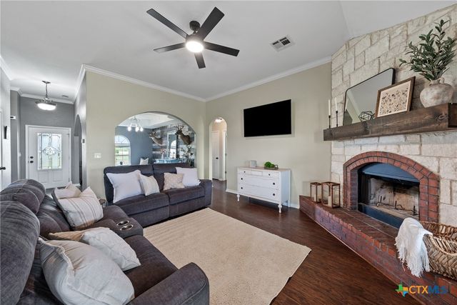 2001 Sun Circle, Rogers, TX 76569