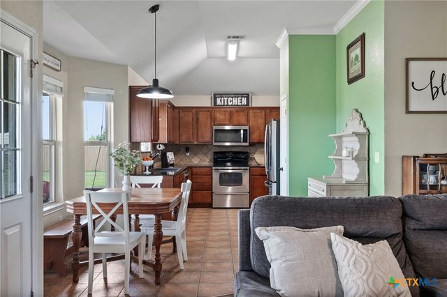 2001 Sun Circle, Rogers, TX 76569