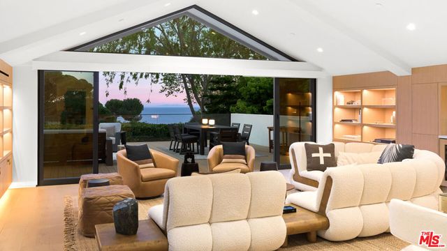 28022 Sea Lane Drive, Malibu, CA 90265