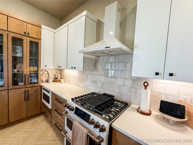 808 W Prairie View Road, Ardmore, OK 73401