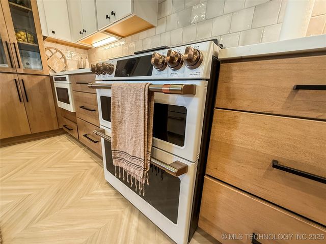 808 W Prairie View Road, Ardmore, OK 73401