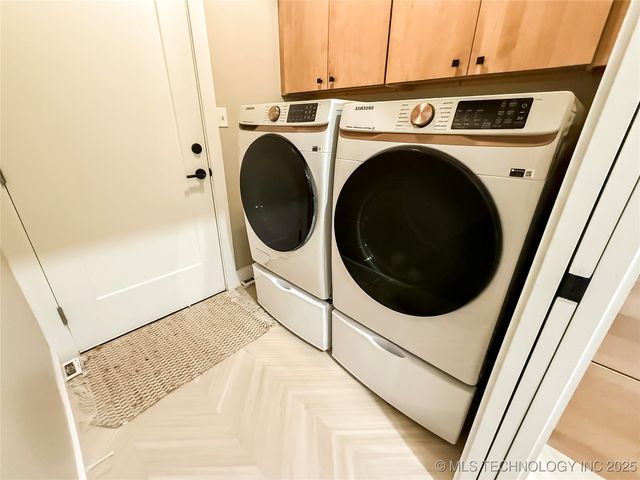 808 W Prairie View Road, Ardmore, OK 73401