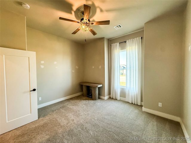 808 W Prairie View Road, Ardmore, OK 73401