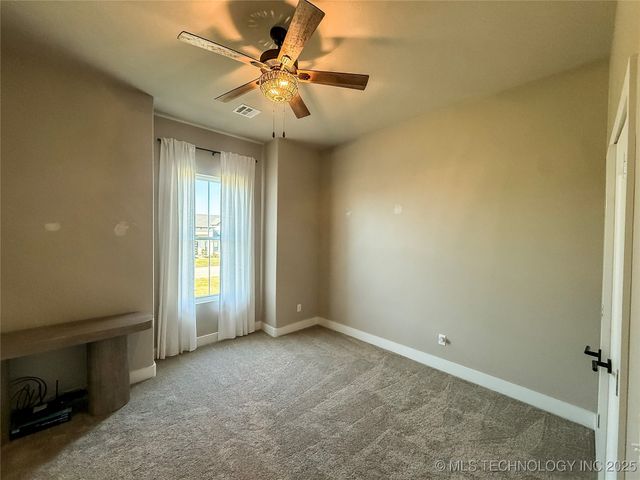 808 W Prairie View Road, Ardmore, OK 73401