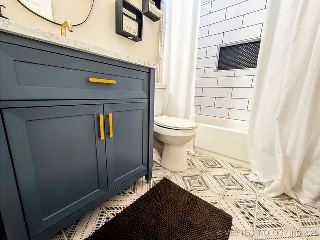 808 W Prairie View Road, Ardmore, OK 73401