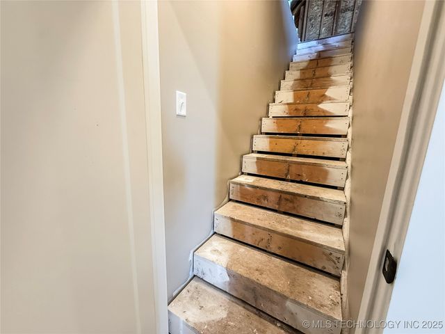 808 W Prairie View Road, Ardmore, OK 73401