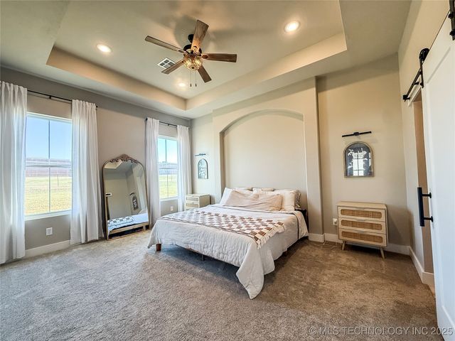 808 W Prairie View Road, Ardmore, OK 73401