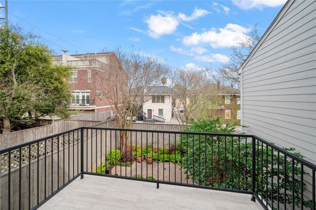 1650 Bonnie Brae Street, Houston, TX 77006