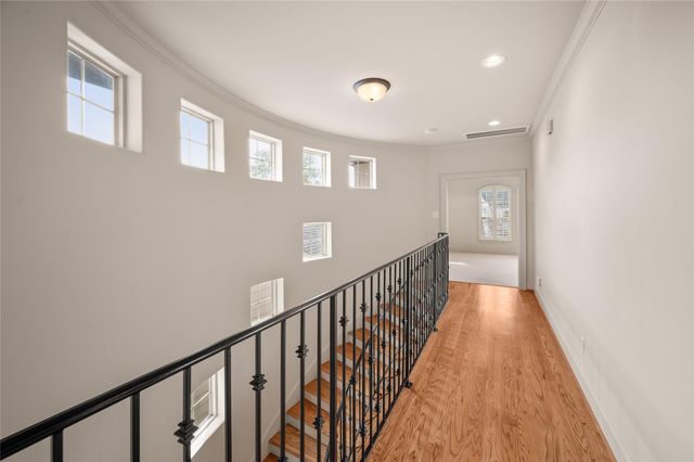 1650 Bonnie Brae Street, Houston, TX 77006