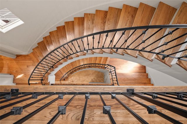 1650 Bonnie Brae Street, Houston, TX 77006