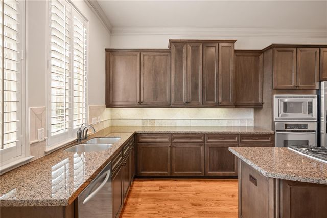 1650 Bonnie Brae Street, Houston, TX 77006