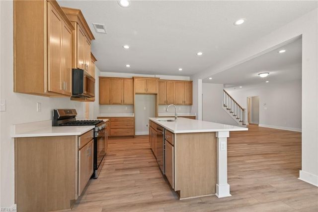 101 Patience LN, Moyock, NC 27958