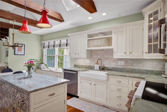 507 Farndale Rd, O'hara, PA 15238