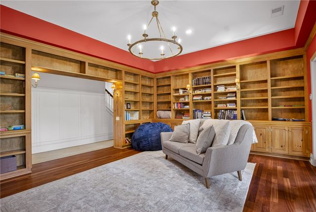 507 Farndale Rd, O'hara, PA 15238