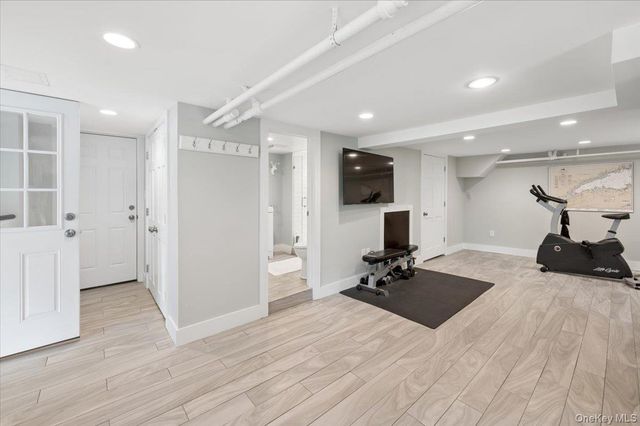 15 Lyons Place, Larchmont, NY 10538
