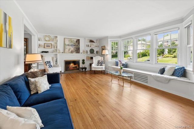 15 Lyons Place, Larchmont, NY 10538