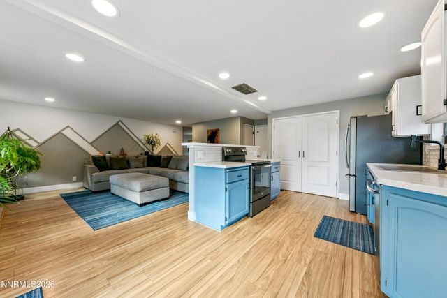 3318 Candelaria Drive, Sparks, NV 89434