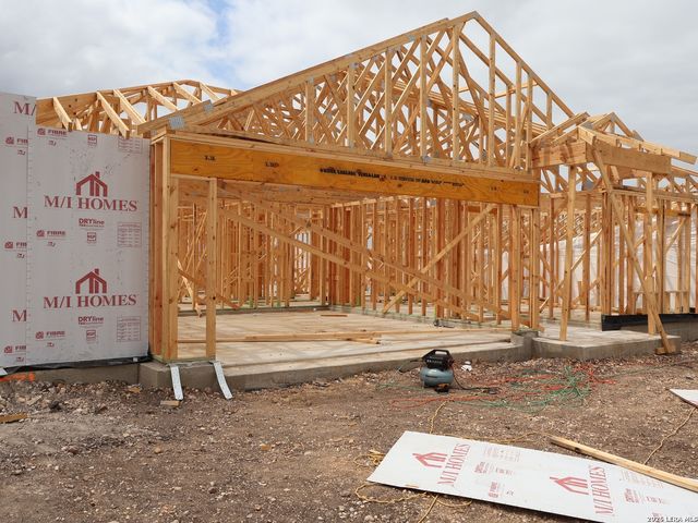 1021 Eagle Crossing, Seguin, TX 78155