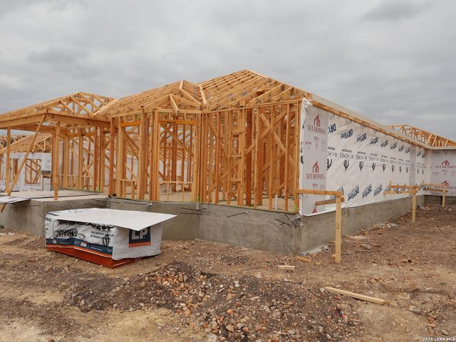 1021 Eagle Crossing, Seguin, TX 78155