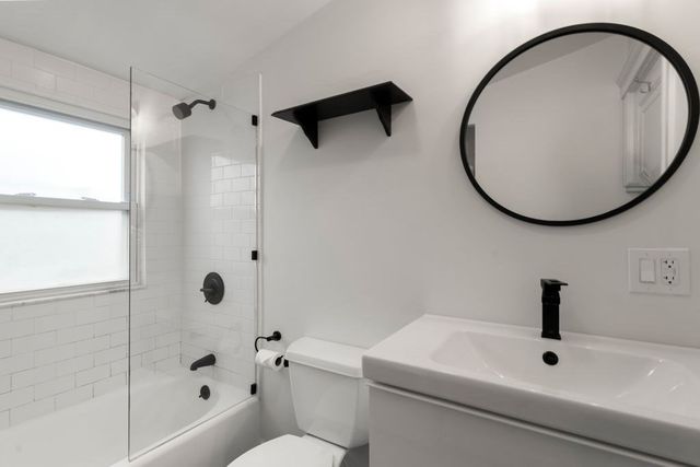 40 Murray Hill Rd. 3, Boston, MA 02131