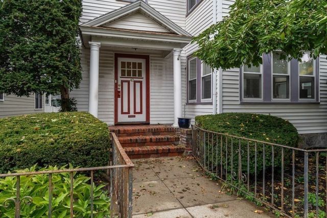 40 Murray Hill Rd. 3, Boston, MA 02131