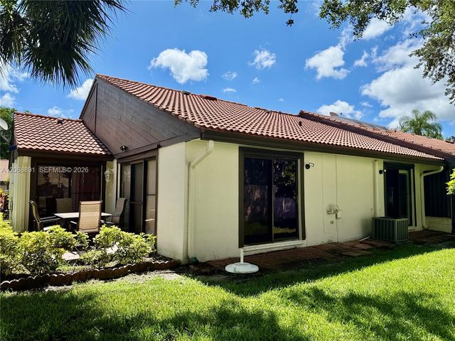 7049 Marlberry Lane 7049, Tamarac, FL 33321