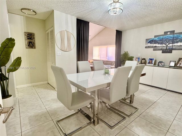 7049 Marlberry Lane 7049, Tamarac, FL 33321