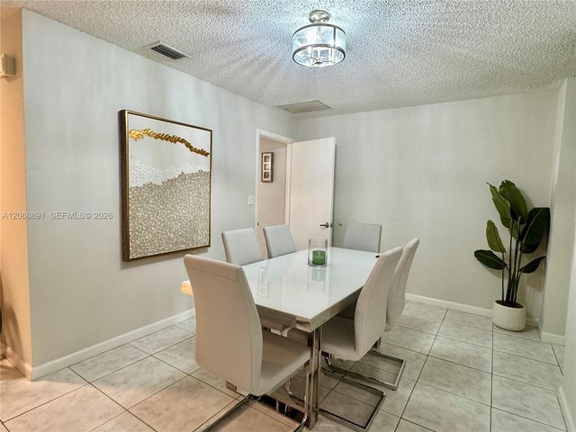 7049 Marlberry Lane 7049, Tamarac, FL 33321