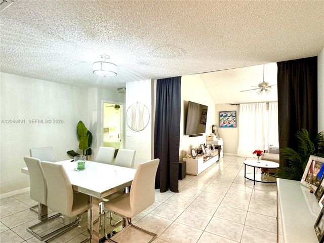 7049 Marlberry Lane 7049, Tamarac, FL 33321