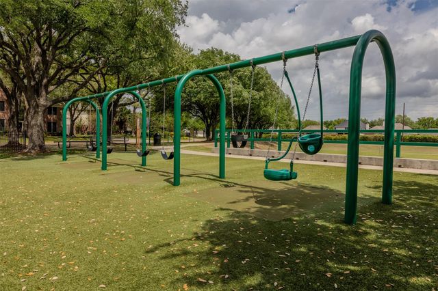 12735 Azalea Creek Trail, Houston, TX 77065