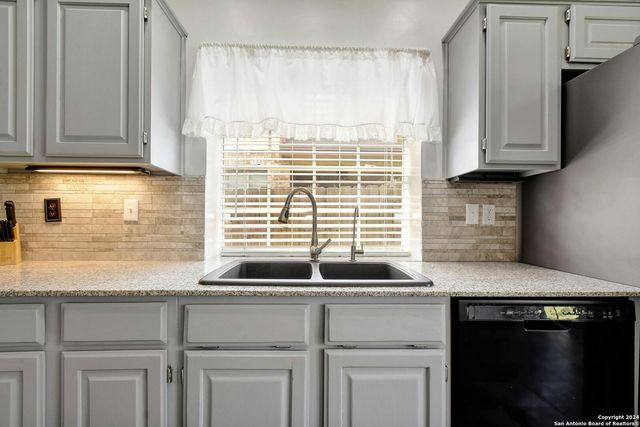 1311 CRUMPET, San Antonio, TX 78253