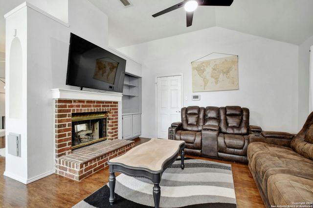 1311 CRUMPET, San Antonio, TX 78253