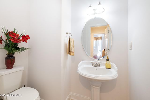 515 Water Crest Circle, Elizabeth City, NC 27909